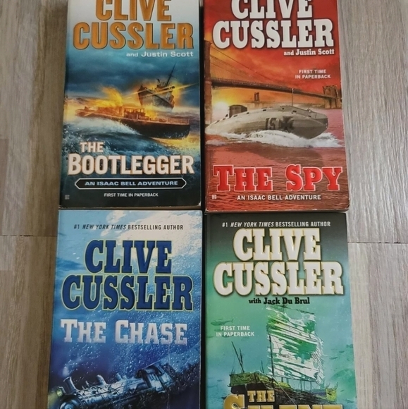 Clive Cussler Lot of 5 Paperback NovelsThe chase, silent‎ sky, the spy 1 … - Picture 3 of 4